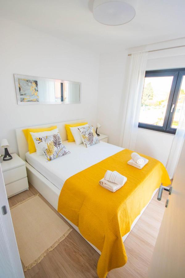 Apartmani Le-Lu คาชเตลา ภายนอก รูปภาพ