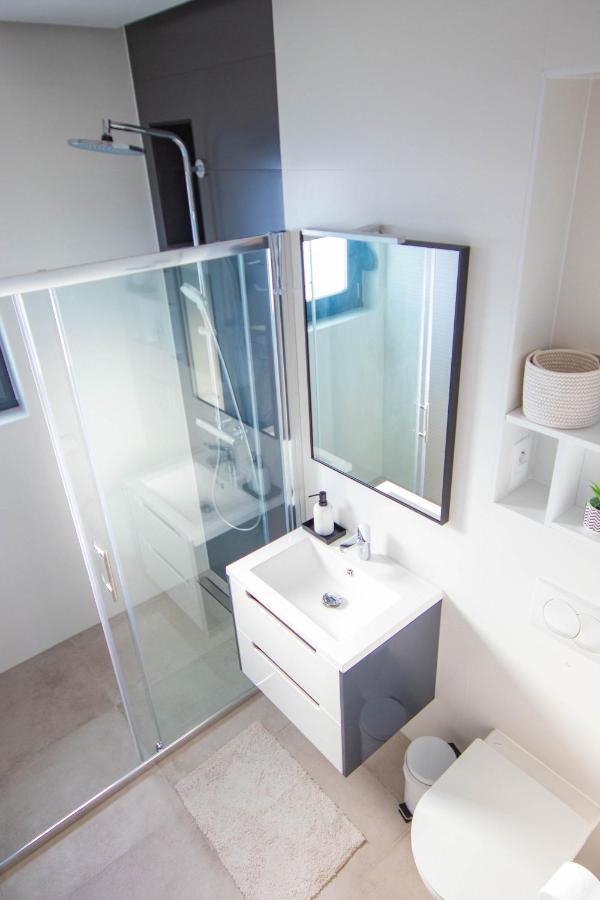 Apartmani Le-Lu คาชเตลา ภายนอก รูปภาพ