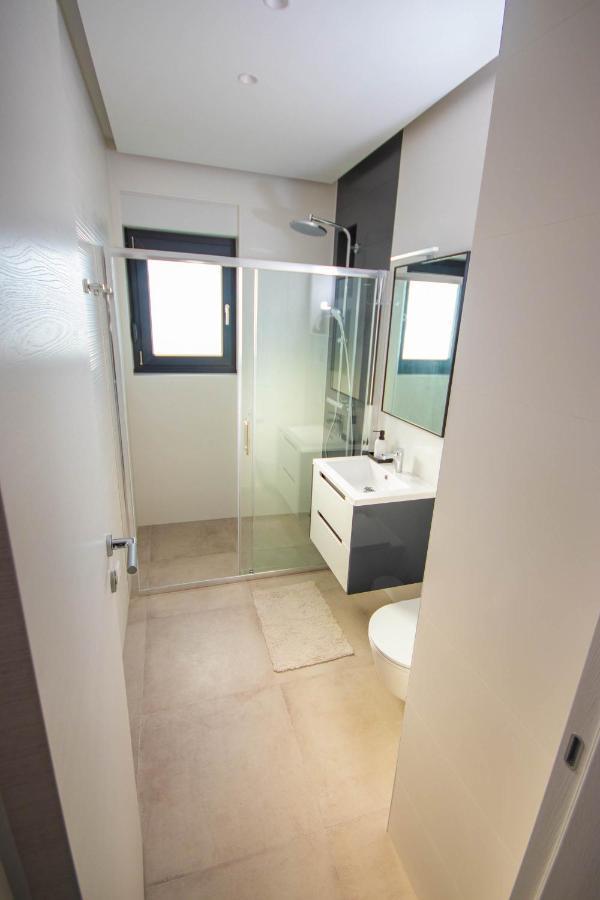 Apartmani Le-Lu คาชเตลา ภายนอก รูปภาพ