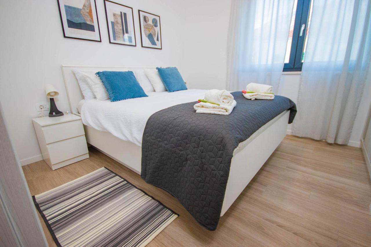 Apartmani Le-Lu คาชเตลา ภายนอก รูปภาพ