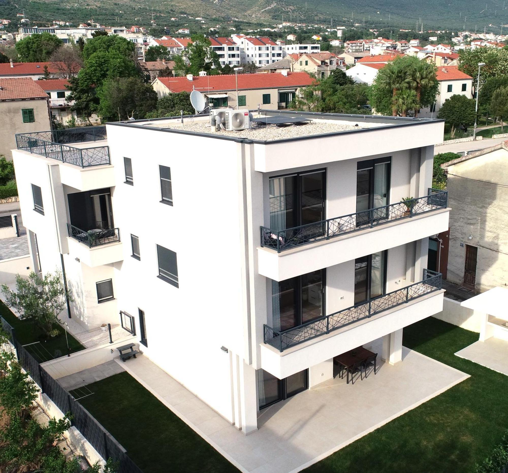 Apartmani Le-Lu คาชเตลา ภายนอก รูปภาพ